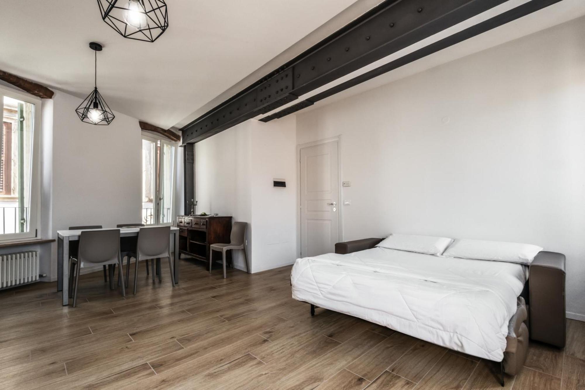 The Roof Life Apartment *
