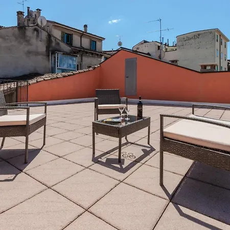 The Roof Top Life Verona Exterior photo